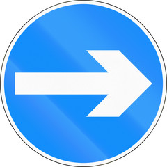 Bangladeshi traffic sign - Turn right