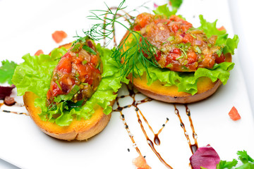 Toast with vegetables