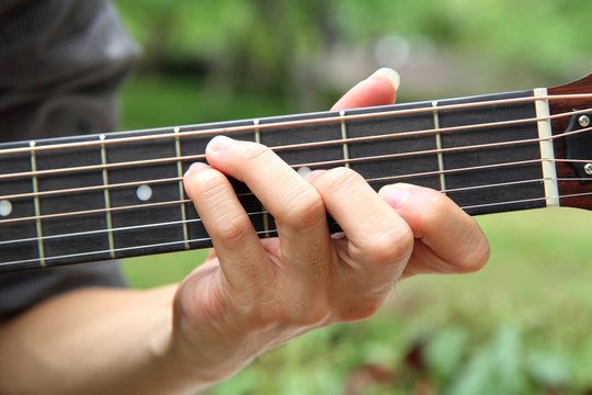 play guitar chord F# / play guitar in the park