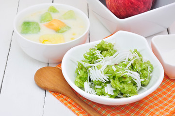 shredded rice grain.