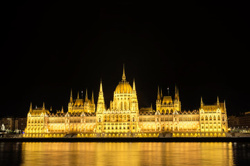 Fototapeta premium Hungarian Parliament Building At Night, Budapest, Hungary