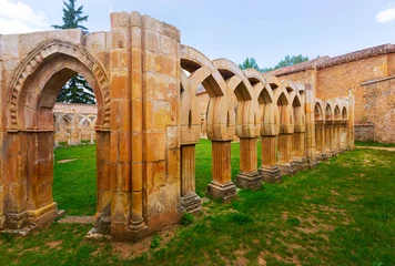 Deurstickers Arches of cloister of San Juan de Duero Monastery © JackF