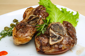 Roasted pork knee