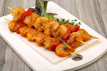 Raw prawn skewer
