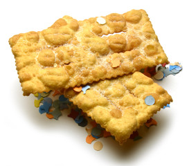 Crostoli chiacchiere bugie cenci gałàni galani  sosole cróstoli cróstołi gròstoi grustal lattughe  latǖghe Dolci di carnevale