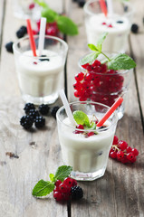 Iced milk sake with berry and mint
