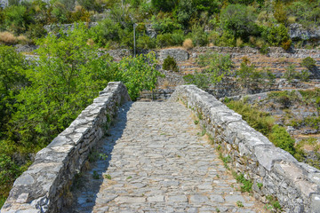Pont en pierre à saint maurice de navacelles