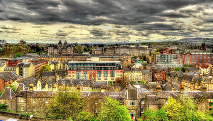 Fototapeta premium View of the city centre of Edinburgh from the Castle