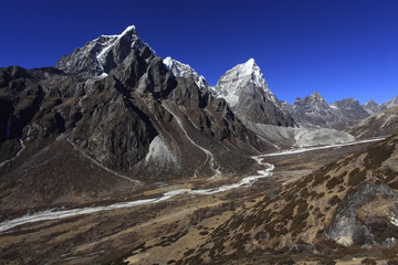Fototapeta premium エベレスト街道を行く