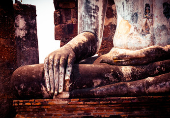 hand of buddha statue.