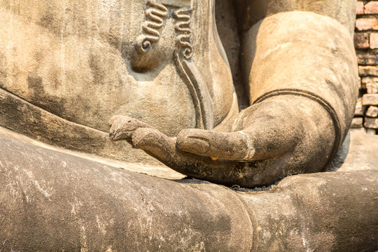hand of buddha statue.
