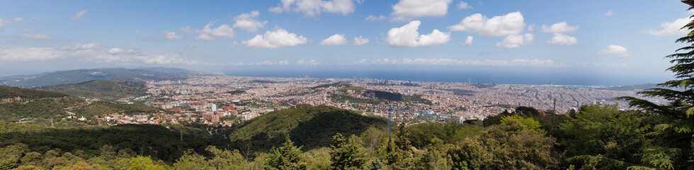 Fototapeta na wymiar Panorama of Barcelona