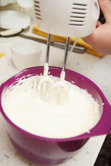 mixer cream