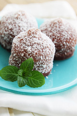chocolate cake with mint