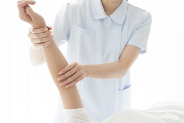 Women who have confirmed the range of movement of the arm