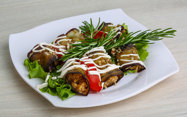Aubergine roll