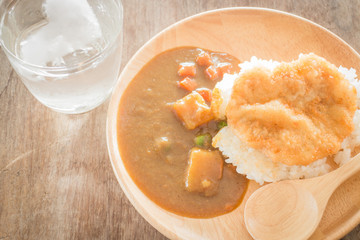 Curry rice with fried pork
