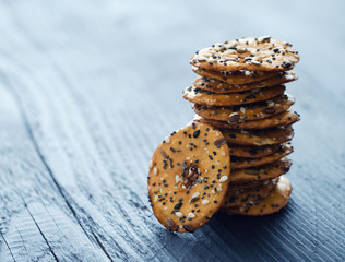 Crackers with mix seeds