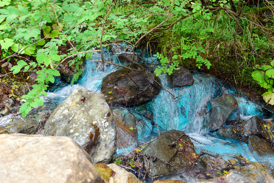 Depositi di woodwardite in acque sorgive -  Saint Marcel - Valle d'Aosta