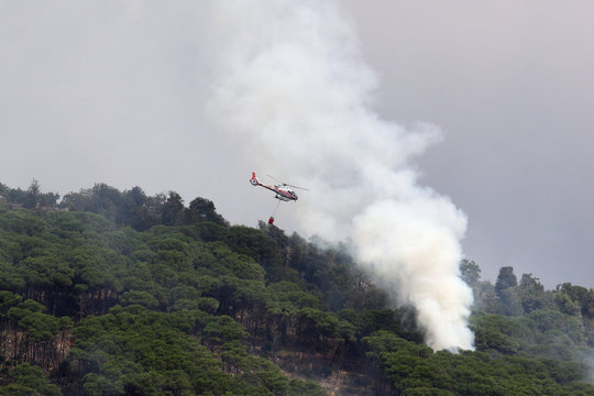 helicopter fire on the fire in the mountains