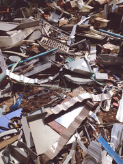  Electronic waste for recycling 