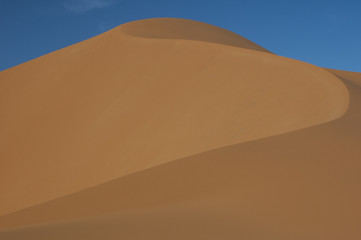 Fototapeta na wymiar Le dune del Sahara libico 