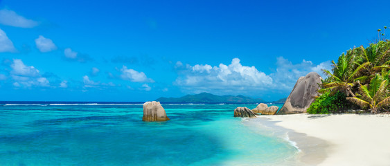 Paradise white beach on island La Digue in Seychelles - Anse Source d'Argent - obrazy, fototapety, plakaty
