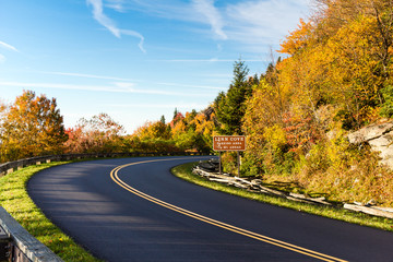 Fototapeta premium Linn Cove Viaduct on the Blue Ridge Parkway