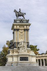 Obraz premium King Alfonso XII Monument (1922) in Retiro Park, Madrid. Spain.