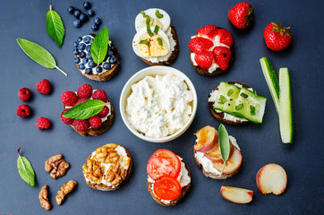 ricotta and crostini appetizers with fillings