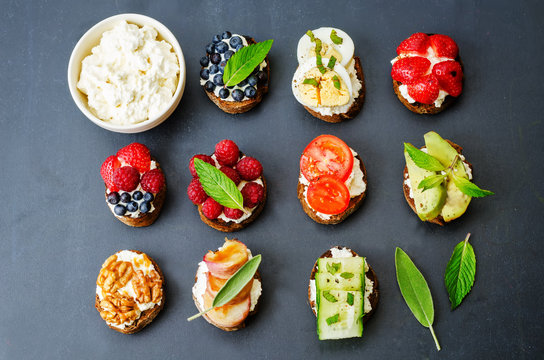 ricotta and crostini appetizers with fillings