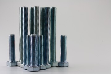 Set of bolts of different diameters