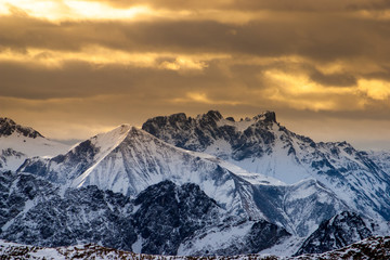 Obraz premium purple sunset in the Alps