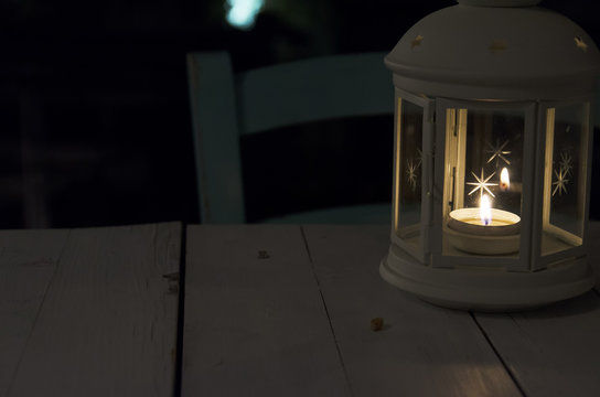 Romantic dinner in the port