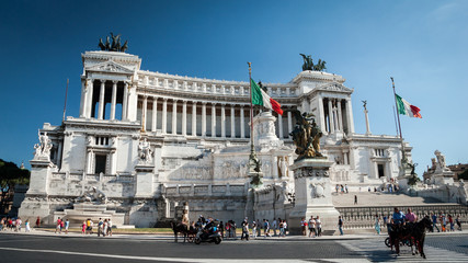 Naklejka premium Monumento Nazionale a Vittorio Emanuele II, Rome, Italy. A low-angle view of the popular Rome landmark, The Monumento Nazionale a Vittorio Emanuele II (The Altare della Patria).