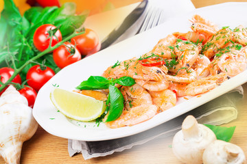 Boiled prawns