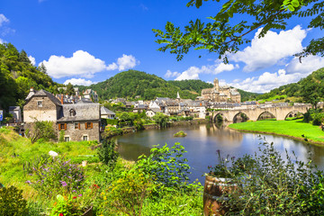Fototapeta na wymiar Estaing -one of the most beautiful villages of France