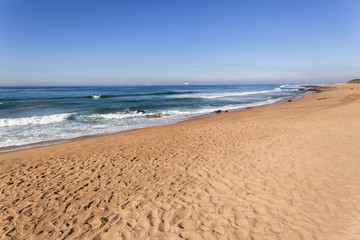 Fototapeta na wymiar Beach sands blue ocean waters holiday water sports landscape