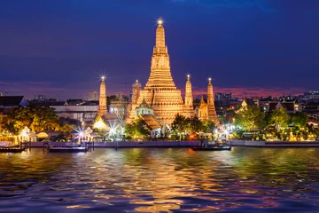 Papier Peint photo Lavable Bangkok Temple Wat Arun à Bangkok en Thaïlande