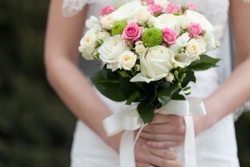 Obraz na płótnie Canvas Bride, bouquet, day.