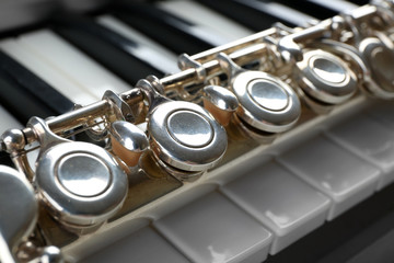 Fototapeta premium Flute and piano close up