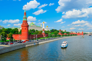 Fototapeta premium Moscow Kremlin and Moscow River