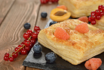 Puff pastry with fruit
