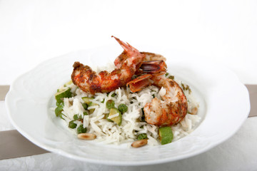 Rice with scrimp, ginger and curry