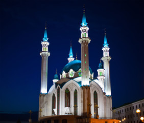 Fototapeta na wymiar mosque Qol Sharif in the Kazan Kremlin with night illumination, Russia