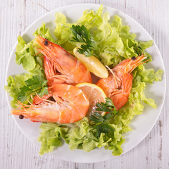 salad with shrimp