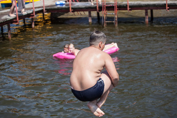 Fototapeta premium holiday fun in the water 