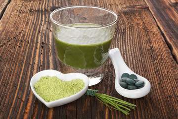 Spirulina, chlorella, barley and wheatgrass.