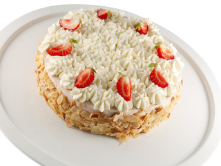 strawberry mousse cream cake