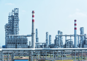 Obraz premium gas processing factory. landscape with gas and oil industry